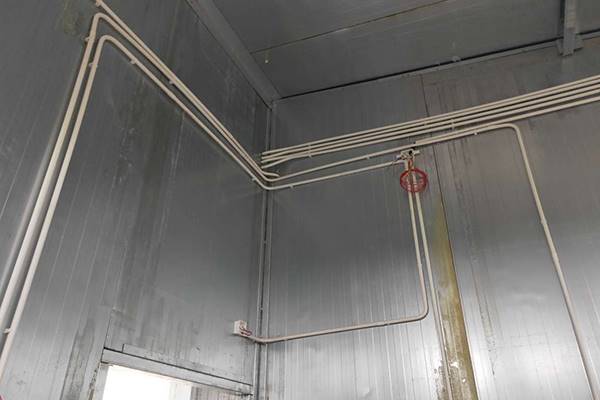 تركيب الأسلاك الكهربائية