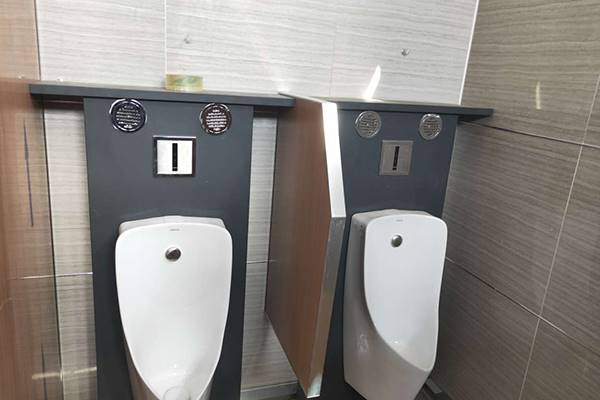 تركيب مراحيض التبول