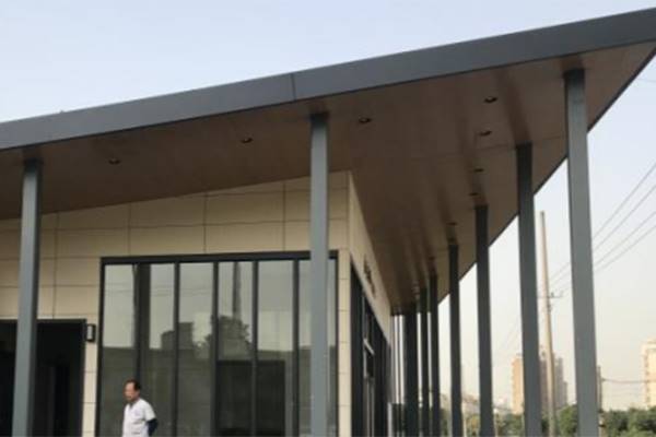 المواد الخارجية لدورات المياه العامة الجاهزة